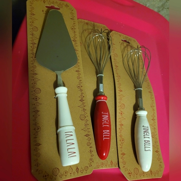 Rae Dunn Christmas Untensils - Picture 1 of 1